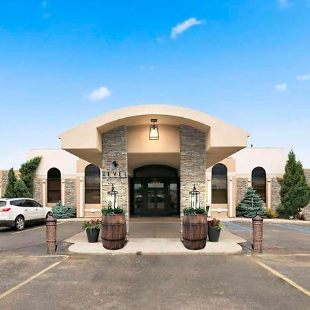 Revel Hotel Minot - Surestay Collection By Best Western Zewnętrze zdjęcie