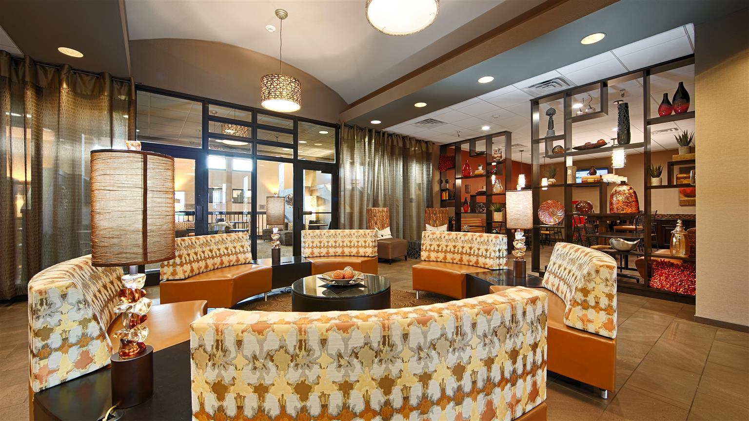 Revel Hotel Minot - Surestay Collection By Best Western Zewnętrze zdjęcie