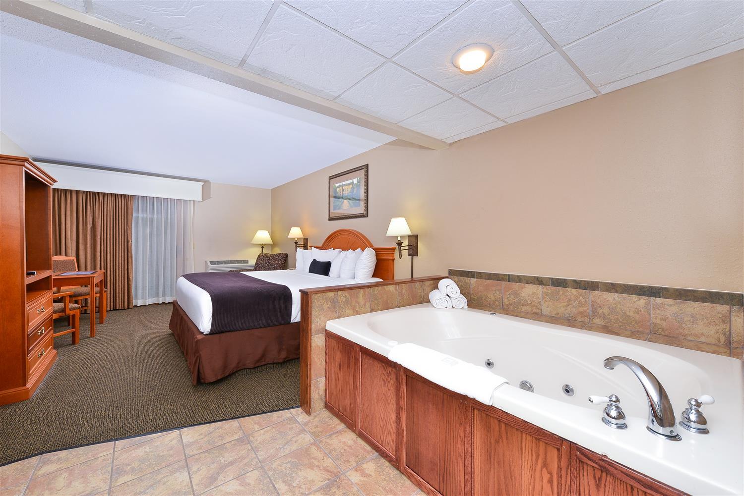 Revel Hotel Minot - Surestay Collection By Best Western Zewnętrze zdjęcie