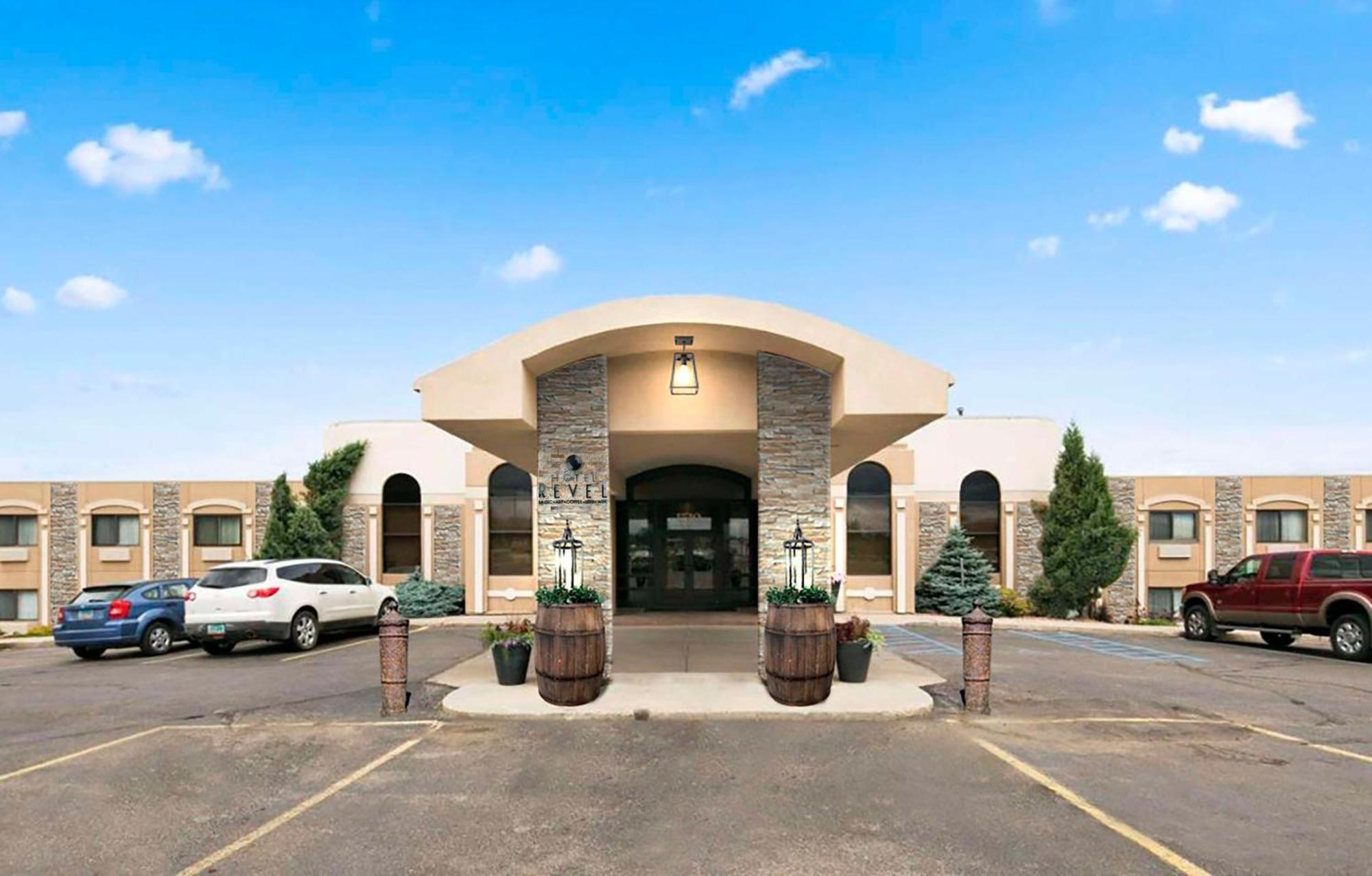 Revel Hotel Minot - Surestay Collection By Best Western Zewnętrze zdjęcie
