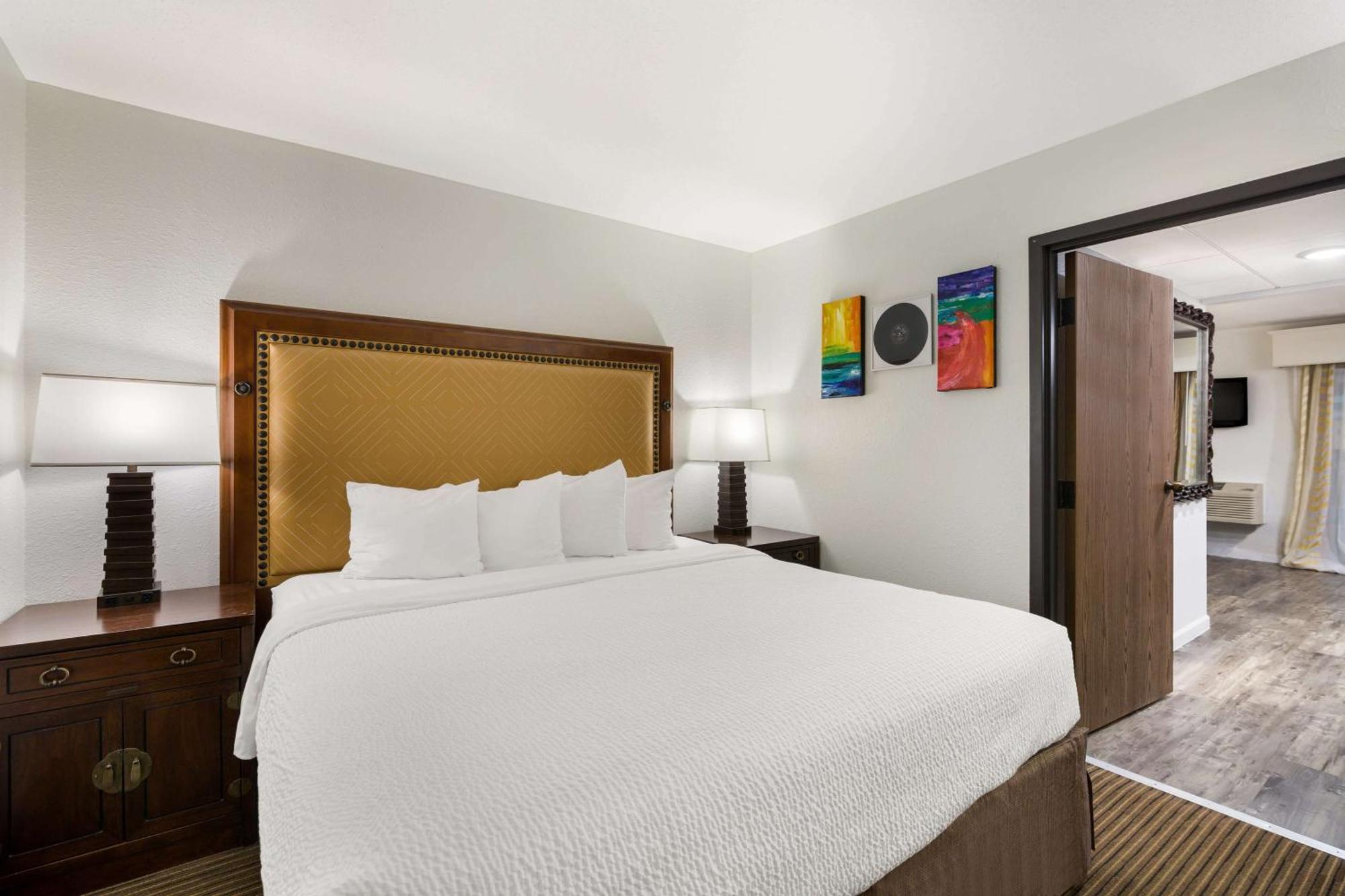 Revel Hotel Minot - Surestay Collection By Best Western Zewnętrze zdjęcie