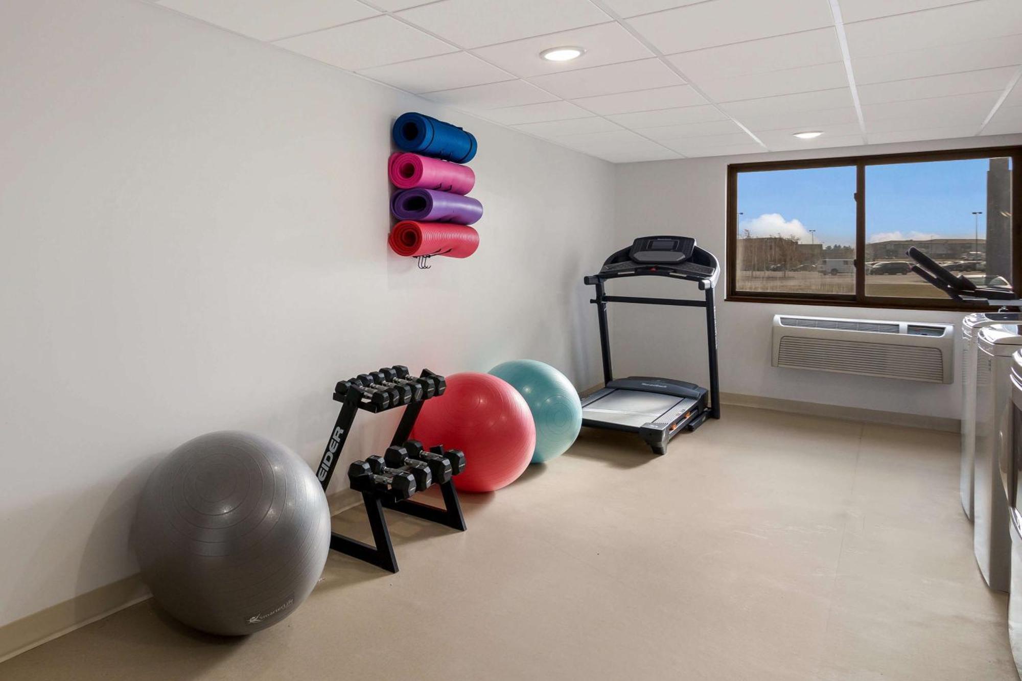 Revel Hotel Minot - Surestay Collection By Best Western Zewnętrze zdjęcie