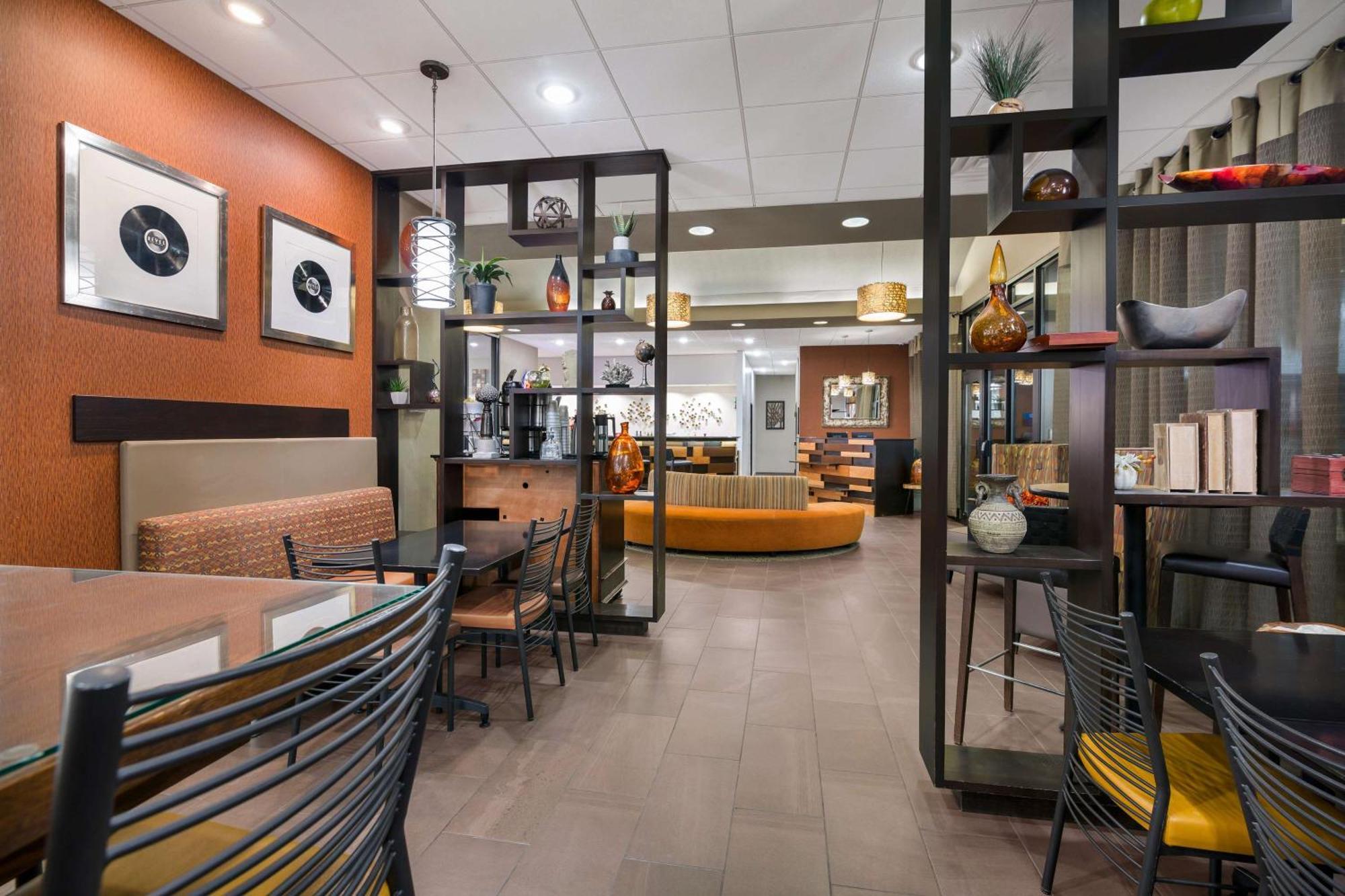 Revel Hotel Minot - Surestay Collection By Best Western Zewnętrze zdjęcie