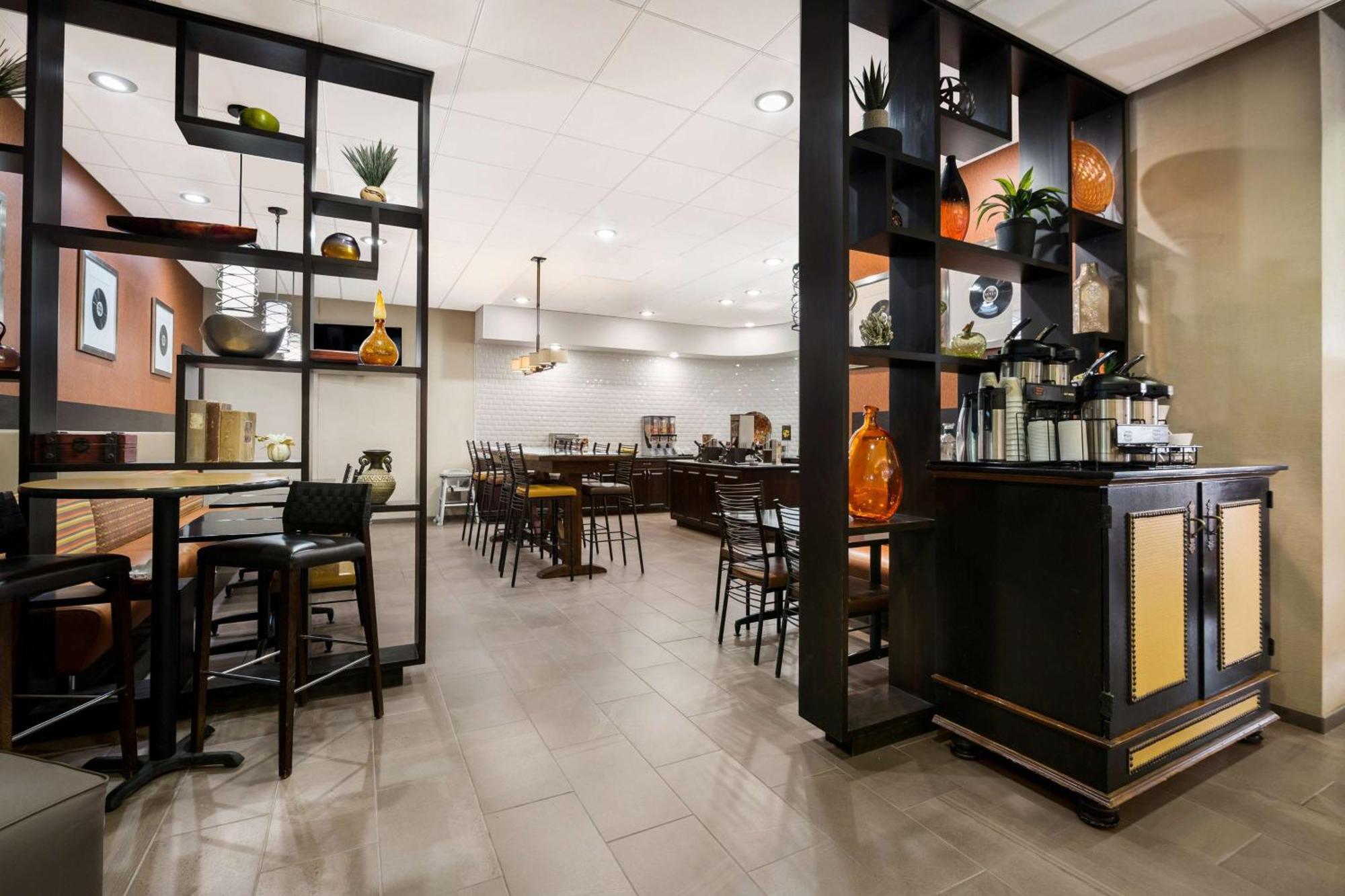 Revel Hotel Minot - Surestay Collection By Best Western Zewnętrze zdjęcie